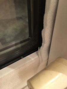 引き違い窓、掃き出し窓の結露