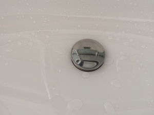 i-smartの洗面器の排水溝部分