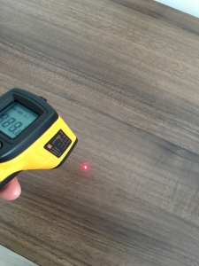 放射温度計のレーザーポインター